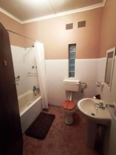 Green Trees Cottage - 1