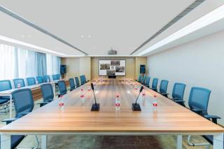 Guangzhou New Tianhe Hotel - 8