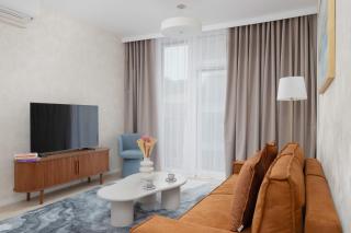 Elegant Apartment in Warsaw with Air Conditioned Living Room by Noclegi Renters - 4