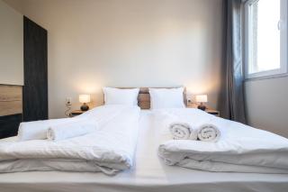 Panoramic View Cozy 1BR Apartment - 8