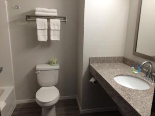 The Inn - Monaca - 7