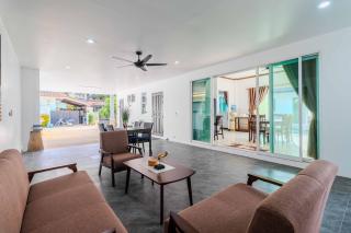 V267 Newly Renovated 2BR with Pool Near Beaches - Ban Saiyuan (1) - 9