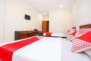 OYO 2003 Female Guest House - 4