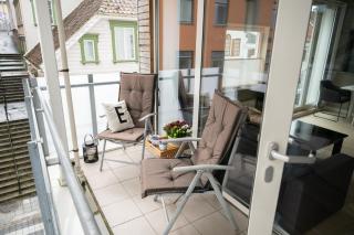 Prime location, Free parking, Private balcony - 6