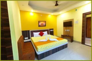 Jagannath Temple Shashi Palace Resort - Fully Air conditioned# Free Wifi And Room Service #Budget Class Best Hotel IN Puri - 1