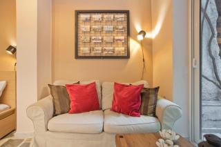 Alex Guesthouse Stylish Studio near the Sea - 1