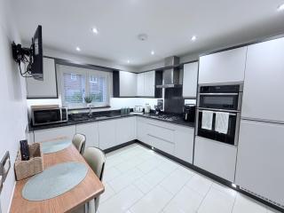 Luxury House - sleeps up to 6 - near Nec - Meriden - 6