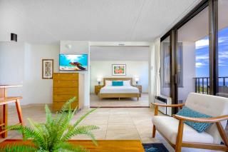 35th Floor Ocean View with Free Parking, Near Waikiki Beach - 0