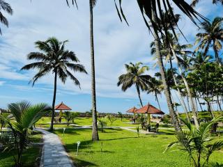 Maadathil Cottages & Beach Resort - 5