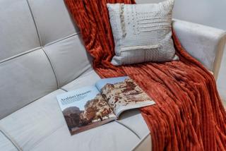 The Living khorfakan Cornish 2 - 0