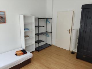 FLEX Aparts - große, möblierte Wohnung in Zwickau mit 2 Zimmern - 2