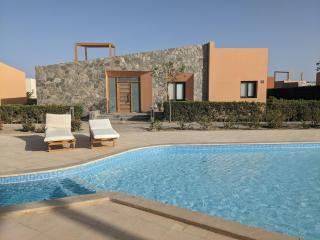 2BR Pool Front Soma bay Villa Near Mesca Beach - 0