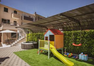 Villa Lucija in Dugi Rat - Haus für 7-8 Personen - 0