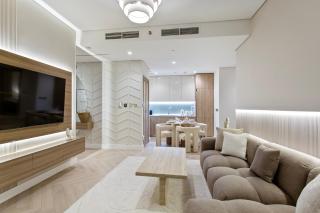 Skyline Escape 2 bedroom with Burj Khalifa View - 8