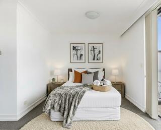 Harbour Bridge View Pool Gym 3 Min CBD w Parking - 6