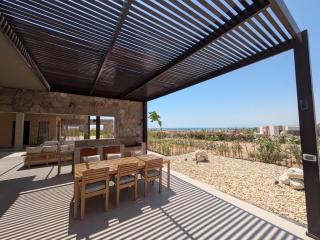 Spacious 3BR Apartment Glorious Panoramic Seaviews - 1