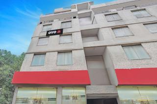 Hotel O SK Plaza - 6