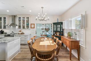 Simone Tranquilla - 2010 Bruce Drive - 5