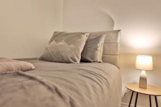 Littlebrooke House, Bolton, Free Parking, by NMB Property - 9