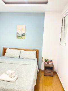 2-bedroom apartment near the airport - 2