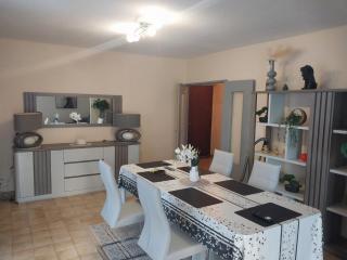 F5 lumineux et moderne Le confort parfait pour familles et couples, Perpignan - 1