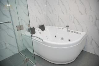 King Castle Lake Front By Laksam - 3