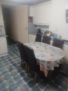 Cozy King Room with Shared Kitchen & Bathroom - 3