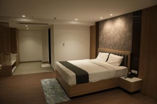 Kriya Grandeur Hotel - 0