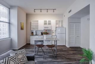 TWO CozySuites Sky Central Rooftop Pool #28 - 7