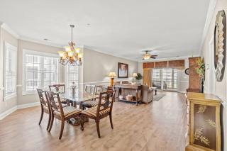 Magnolia Pointe Luster Leaf 4837-301 - 4