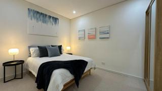 MetaWiseBnB 2BR Industrial Charm in Petersham - 8