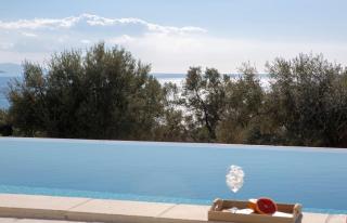 Nina s Summer House A Brand-New Seaview Sanctuary - 8