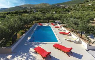 Ferienhaus in Kaštel Štafilić mit Garten, Terrasse und Grill - 8