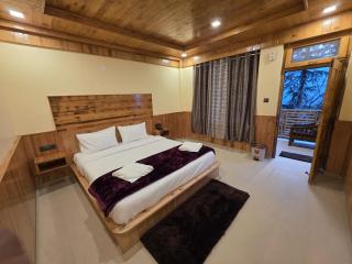 Sojha Hills Hotel & Restaurant - 2