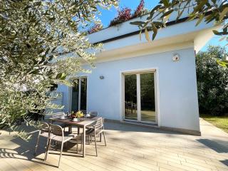 Casa Fiordaliso, a green oasis near the sea - 9
