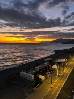 La luna sul mare - 8