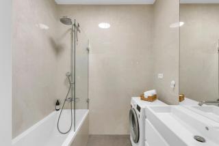 Quiet Central Apartment on Dunajská - Up to 6 Guests - 4