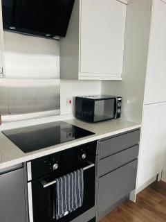 Maidstone Town Centre, 2 Bedroom Apartments, Convenient Includes every essential - 1