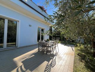 Casa Fiordaliso, a green oasis near the sea - 8