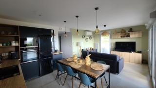 Appartement climatisé T3 vue mer de 63 M2 - 2 chambres et belle terrasse de 23 M2 - 6