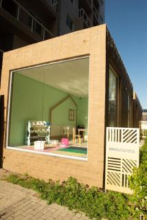 Modern and Sophisticated Apartment 5 Min from the Beach - 2