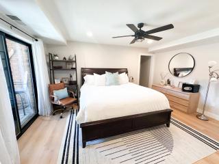 Relaxed Elegance | Ski-In/Out + King Bed + Ctr PC - 0