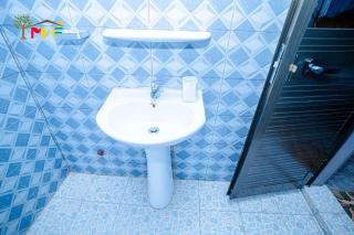 Les HOTES de DALEA - 1