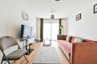 GuestReady - Comfortable home in Colindale - 0