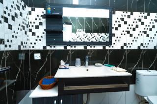 Beach Front 1 Bedroom Apartment D10 - 2