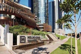 High-Rise Luxury 2-Bedroom Apartment with Pool, Gym and Views - 5