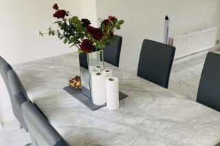 3-Bed House - Sleeps 5 & Central Links - New Malden - 9