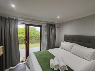 Hill 60 Cottages - 7