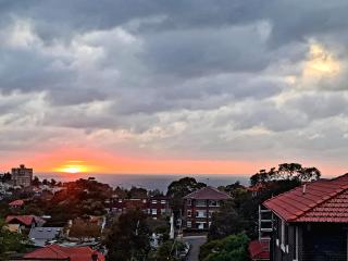 Ocean Views Apartment in the heart of Coogee - 0