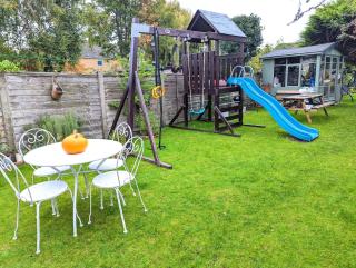 Tastefully decorated 3 bed home - 2